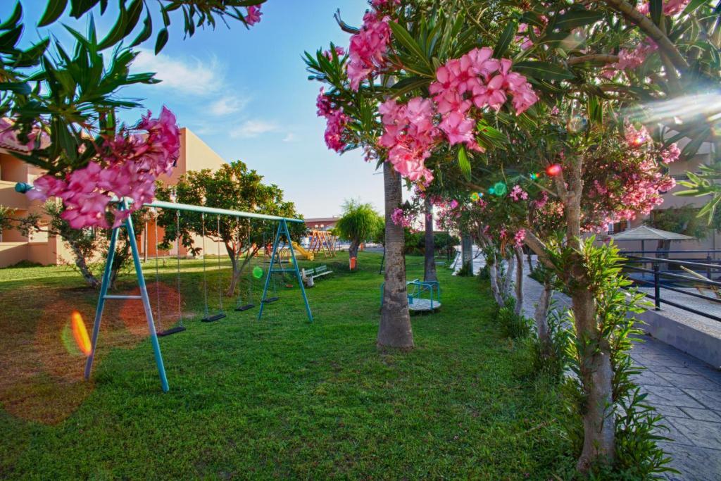 Ilios K Village Resort Тигаки Экстерьер фото